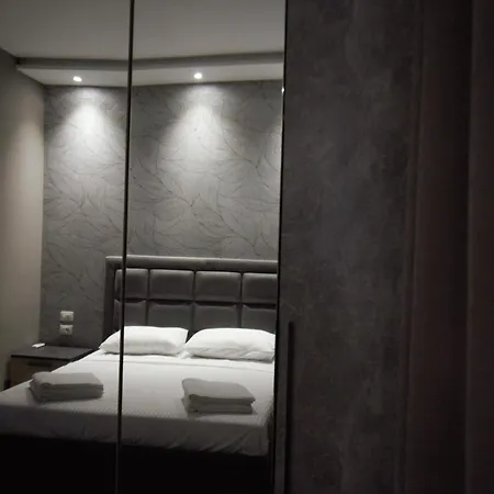Lux At Valamar Hamallaj Gjiri Lalzit Appartement *